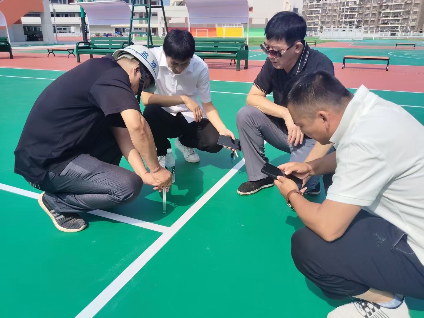 学校户外运动场所铺设-第五小学